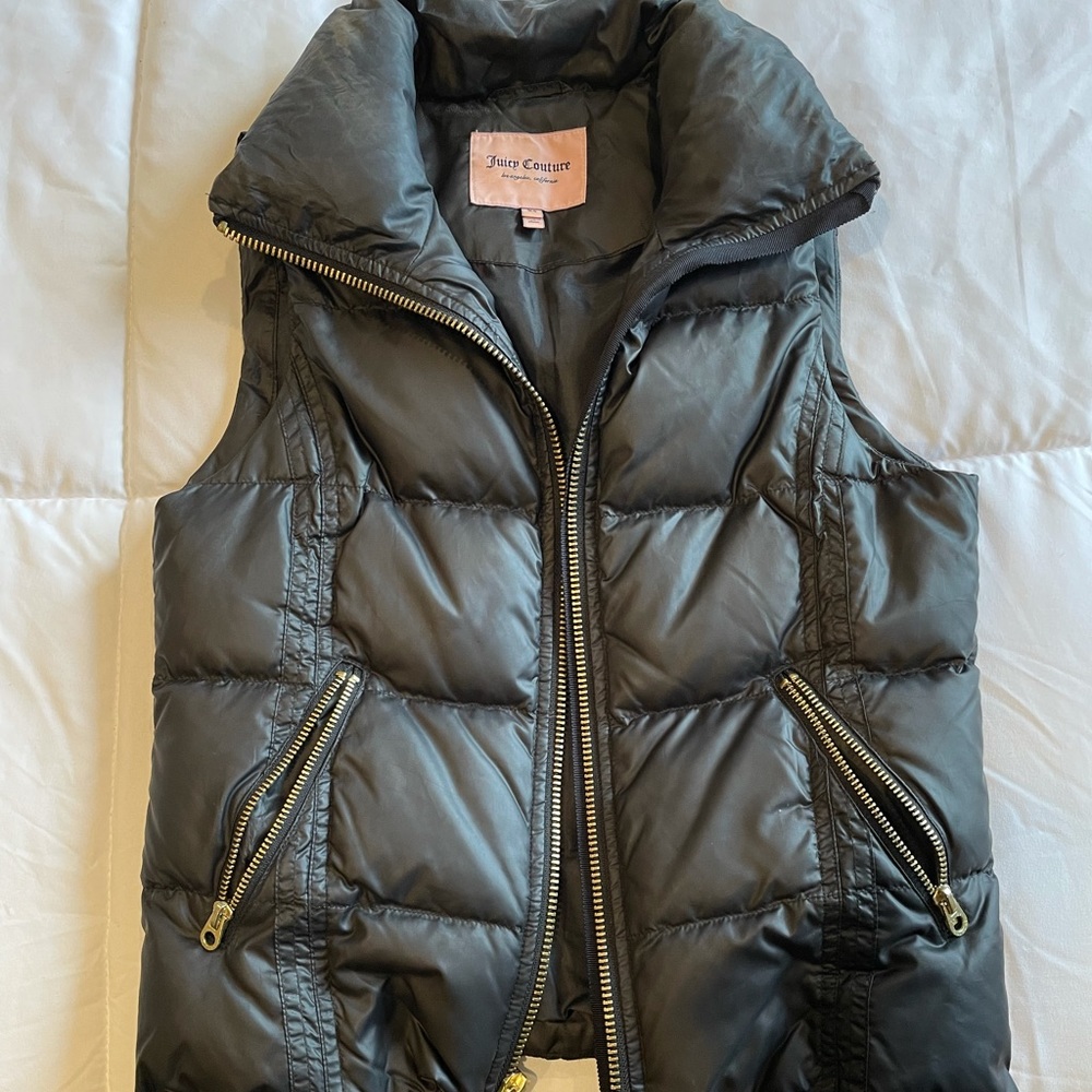 JUICY COUTURE black vest!